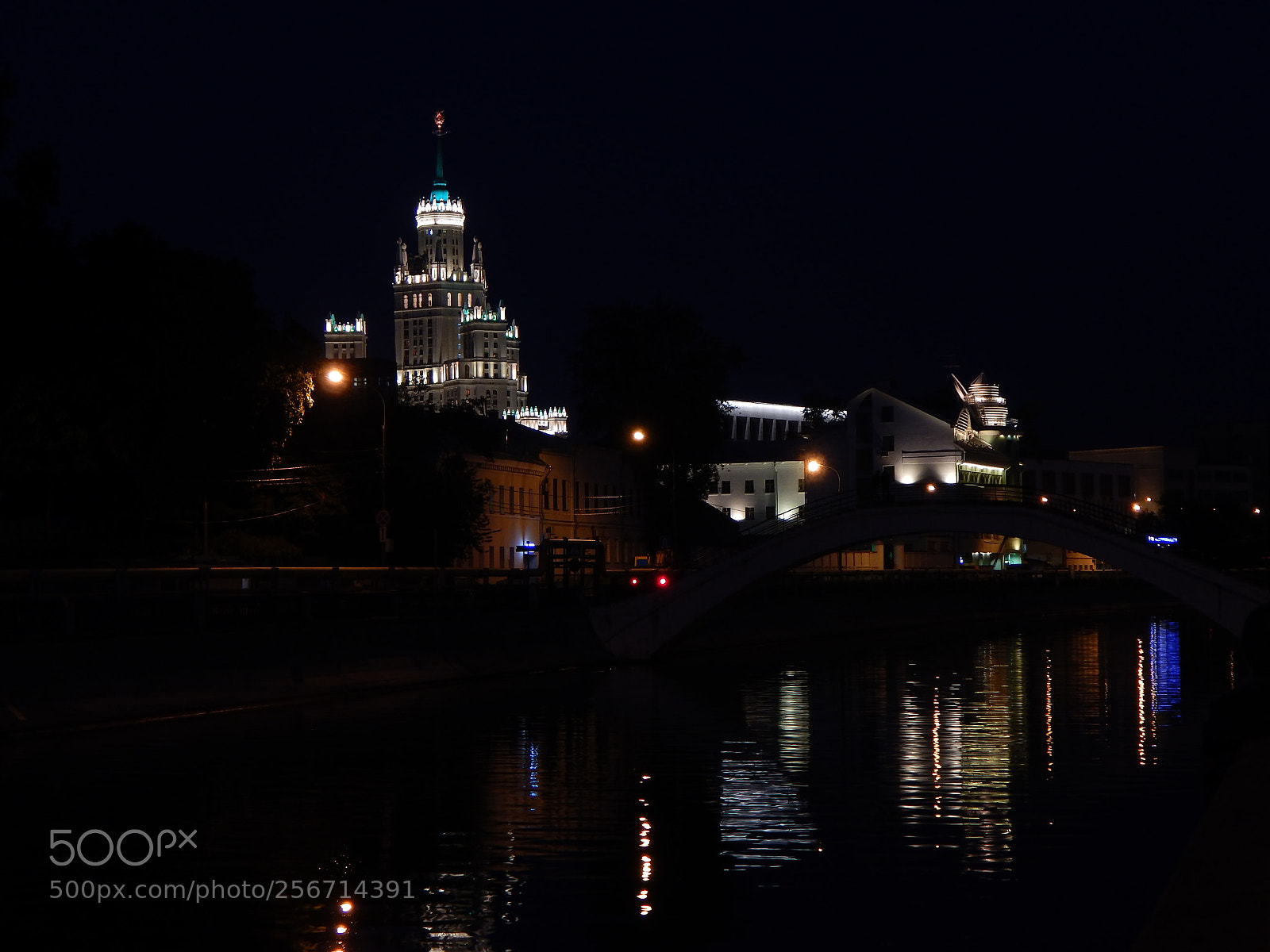 Nikon Coolpix L830 sample photo. Night moscow photography