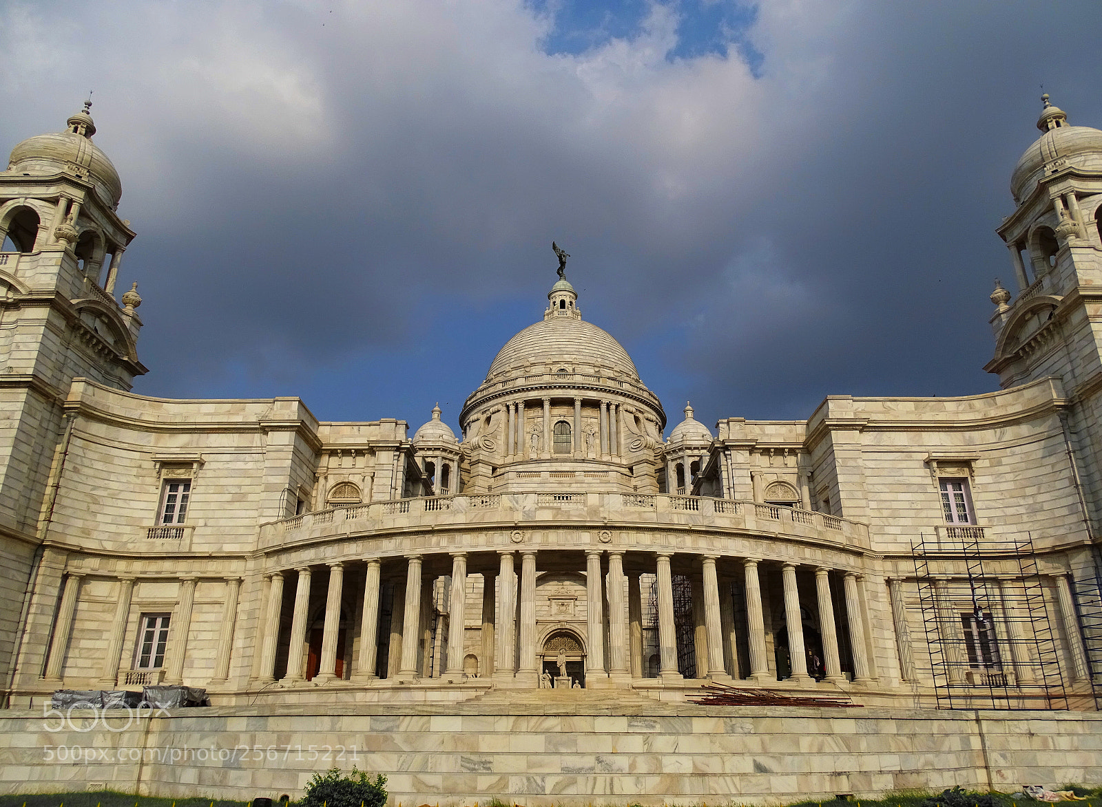 Sony Cyber-shot DSC-HX400V sample photo. Victoria memorial photography