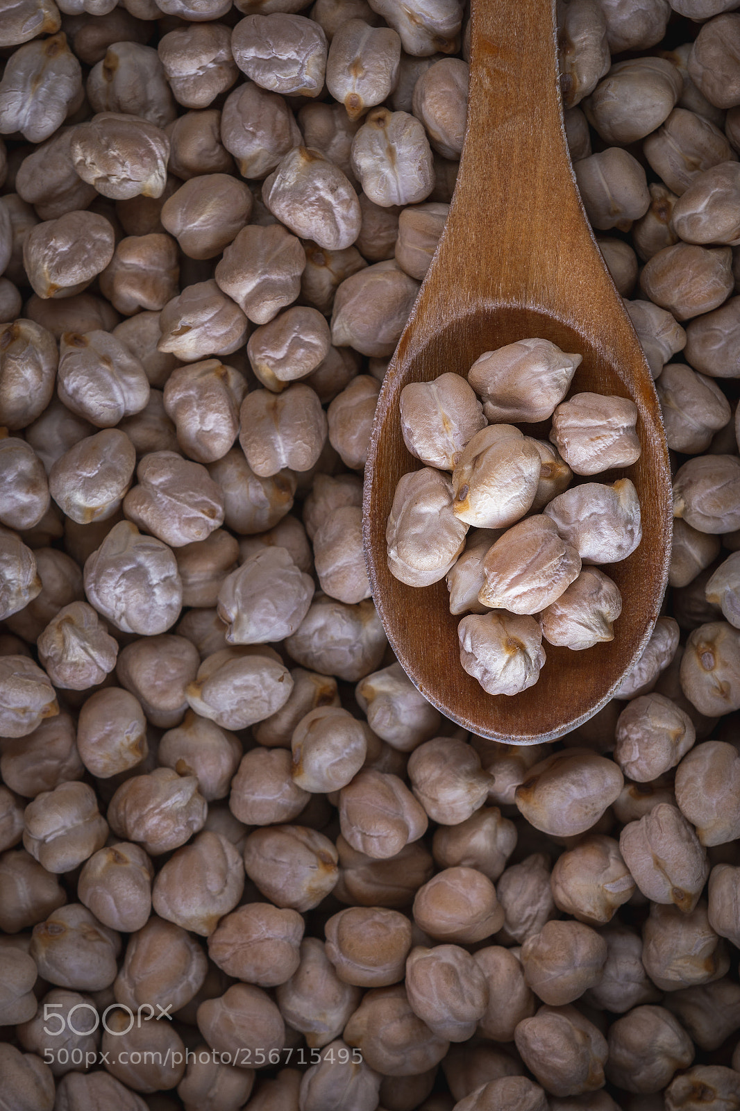 Canon EOS 70D sample photo. Uncooked chickpeas with wooden photography