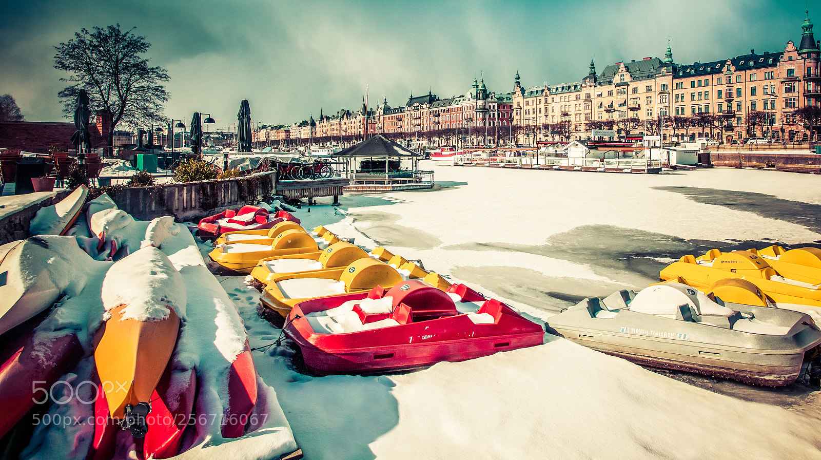 Canon EOS 5D Mark II sample photo. Spring in stockholm photography