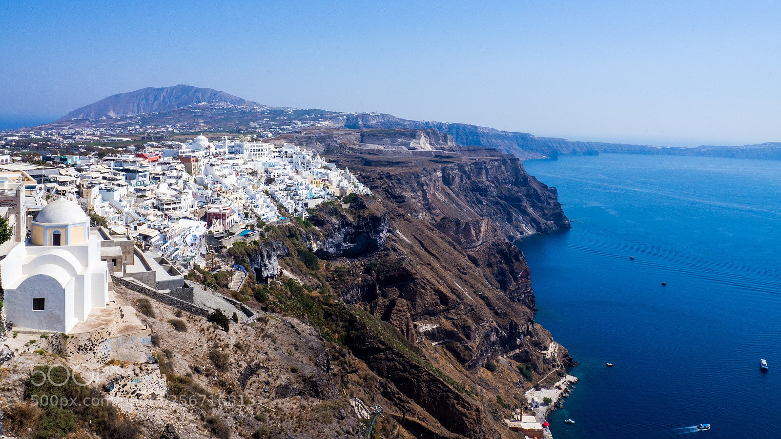Olympus OM-D E-M10 II sample photo. Caldera view in fira photography