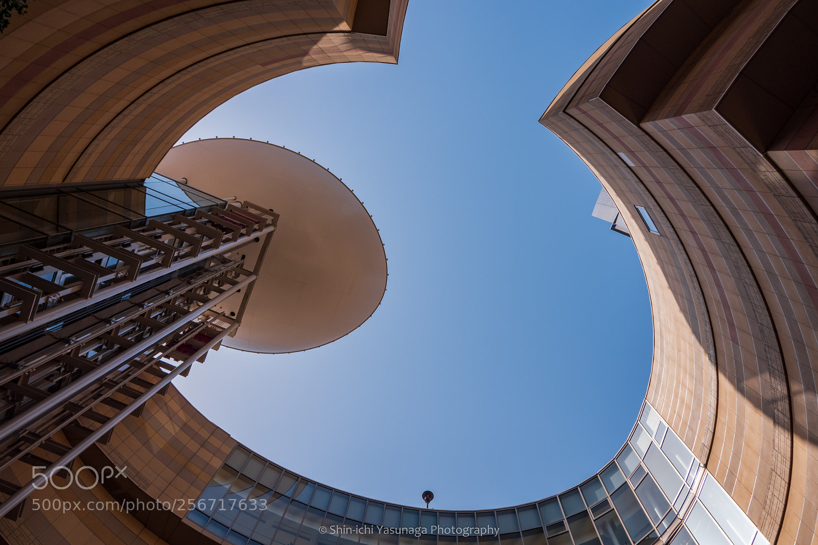 Pentax K-70 sample photo. Blue sky from wellhole photography