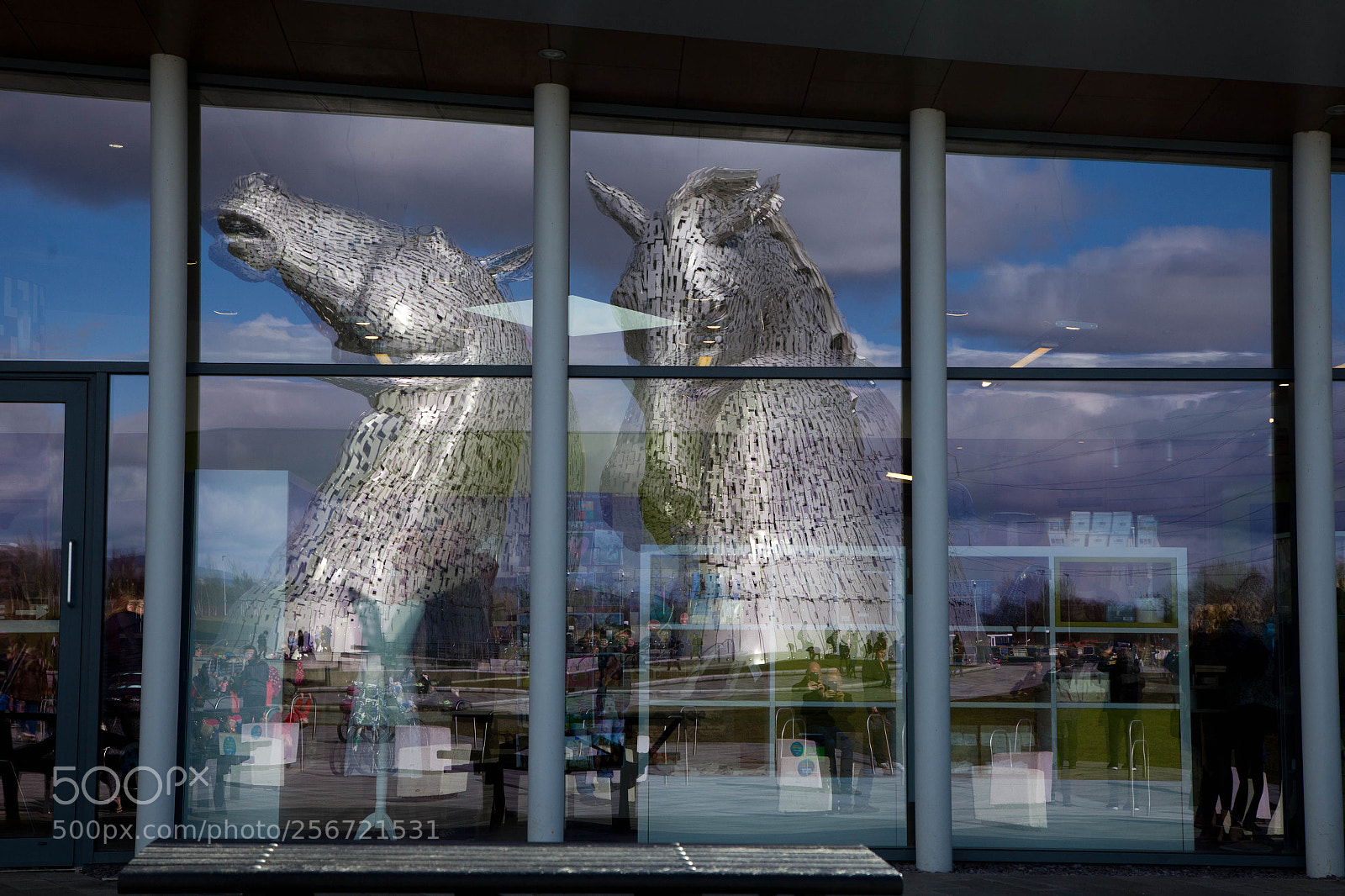 Canon EOS 5D Mark II sample photo. Reflection photography
