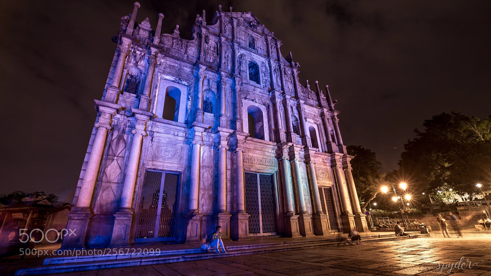 Canon EOS 6D Mark II sample photo. Ruins in the evening! photography