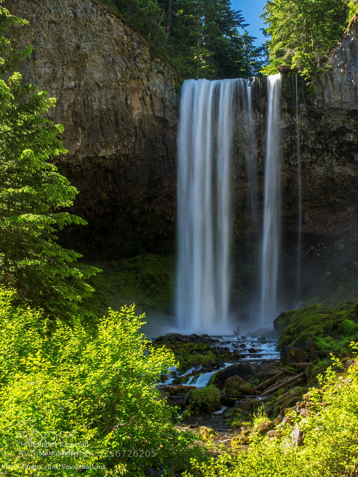 Olympus OM-D E-M1 sample photo. Tamanawas falls photography