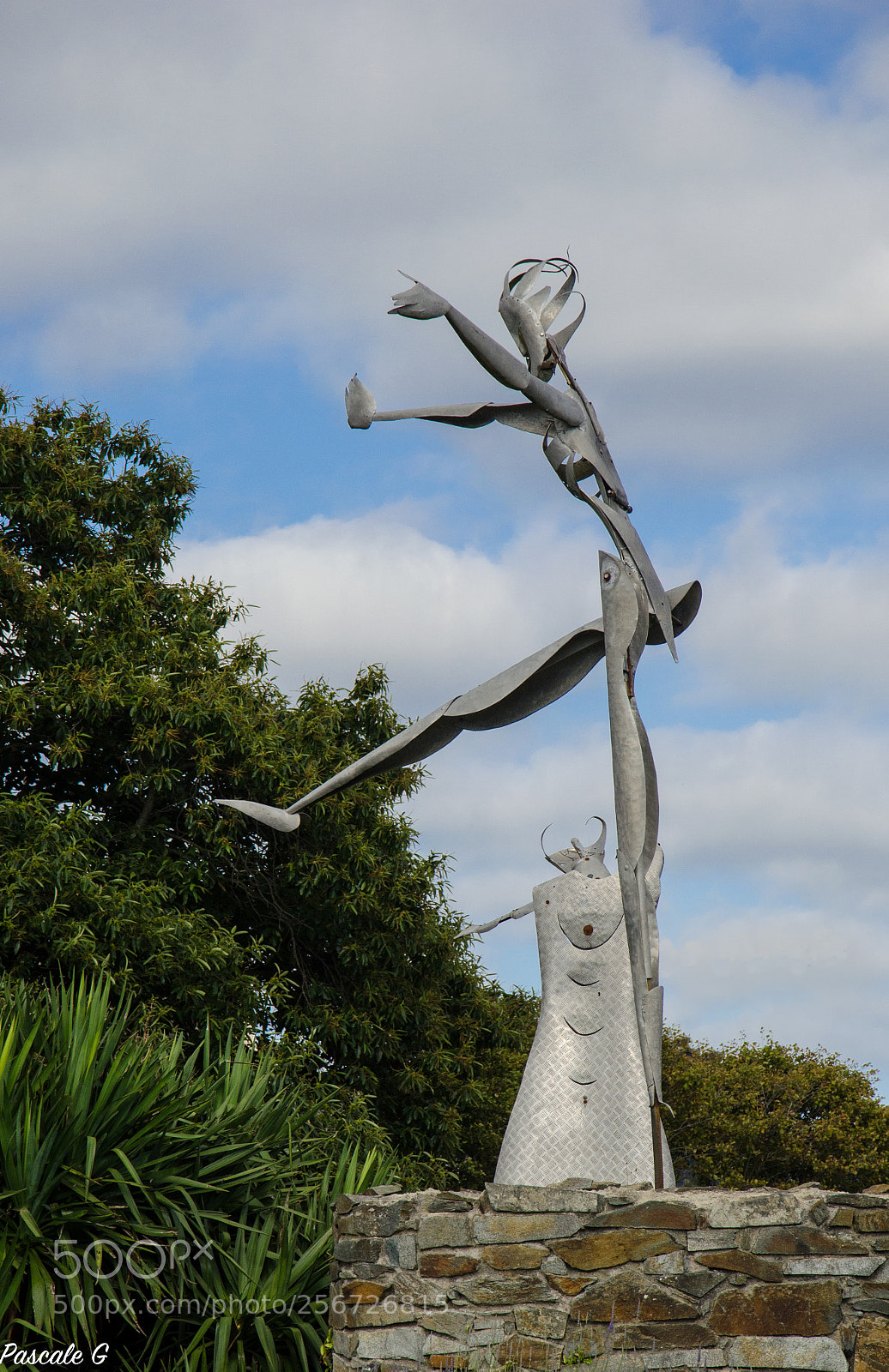 Nikon D5100 sample photo. Lannion sculpture photography