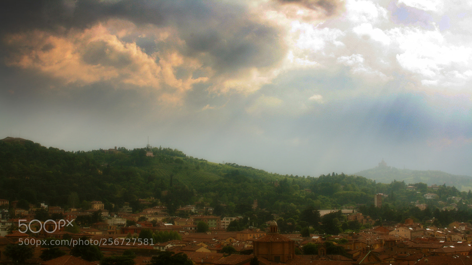 Canon EOS 1000D (EOS Digital Rebel XS / EOS Kiss F) sample photo. After the storm photography