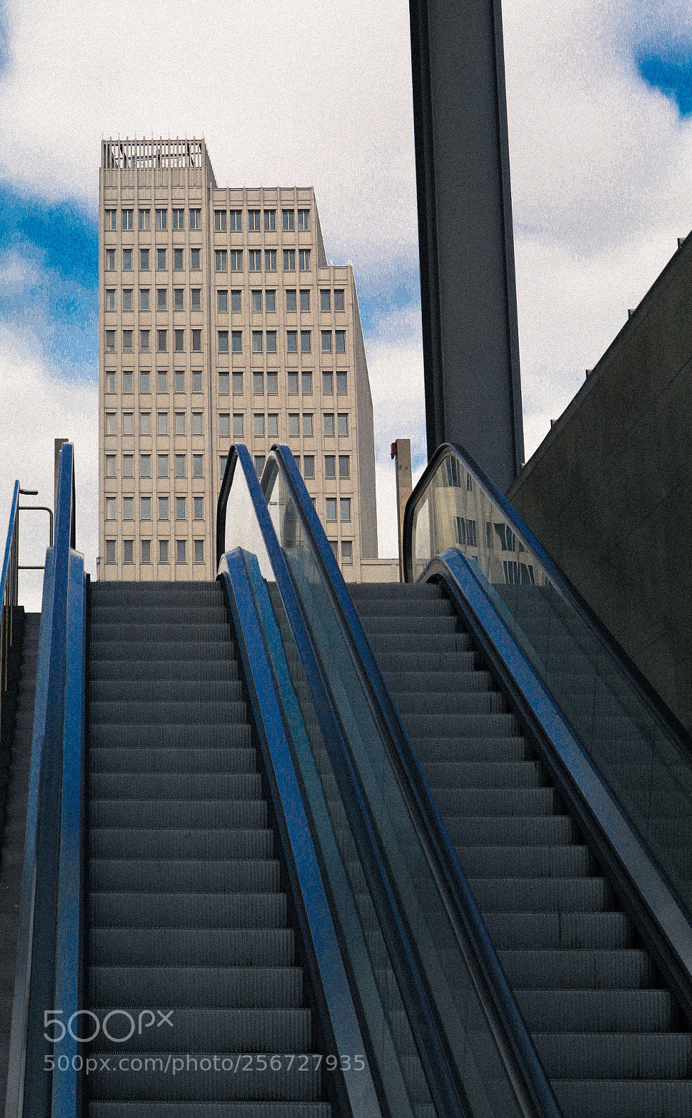 Canon EOS 5D Mark II sample photo. Berlin potsdamer platz photography
