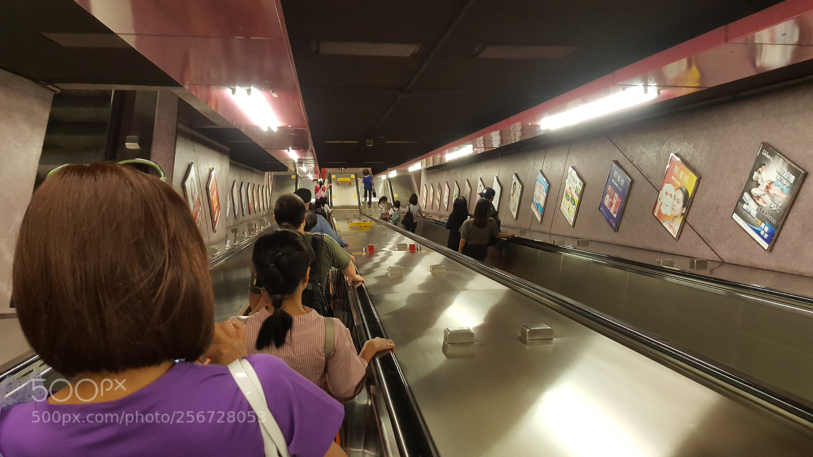 Samsung Galaxy Note5 sample photo. Underground photography