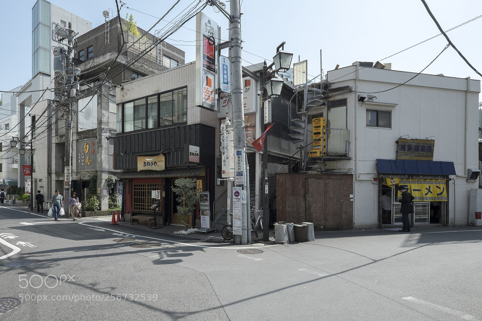 Fujifilm X-T1 sample photo. Tokyo.世田谷区玉川　二子玉川ふれあい通り photography