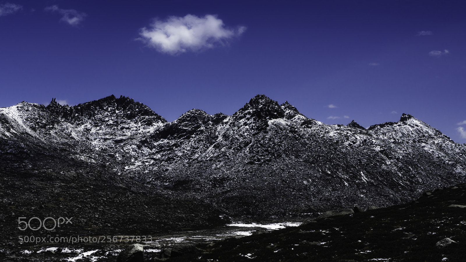 Sony a7 sample photo. 雪山 photography