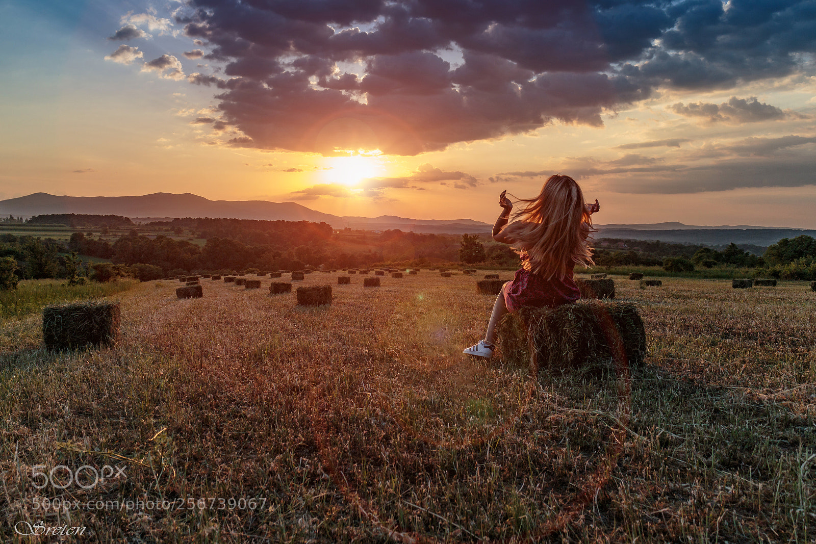 Canon EOS M sample photo. Girl in the sunset photography