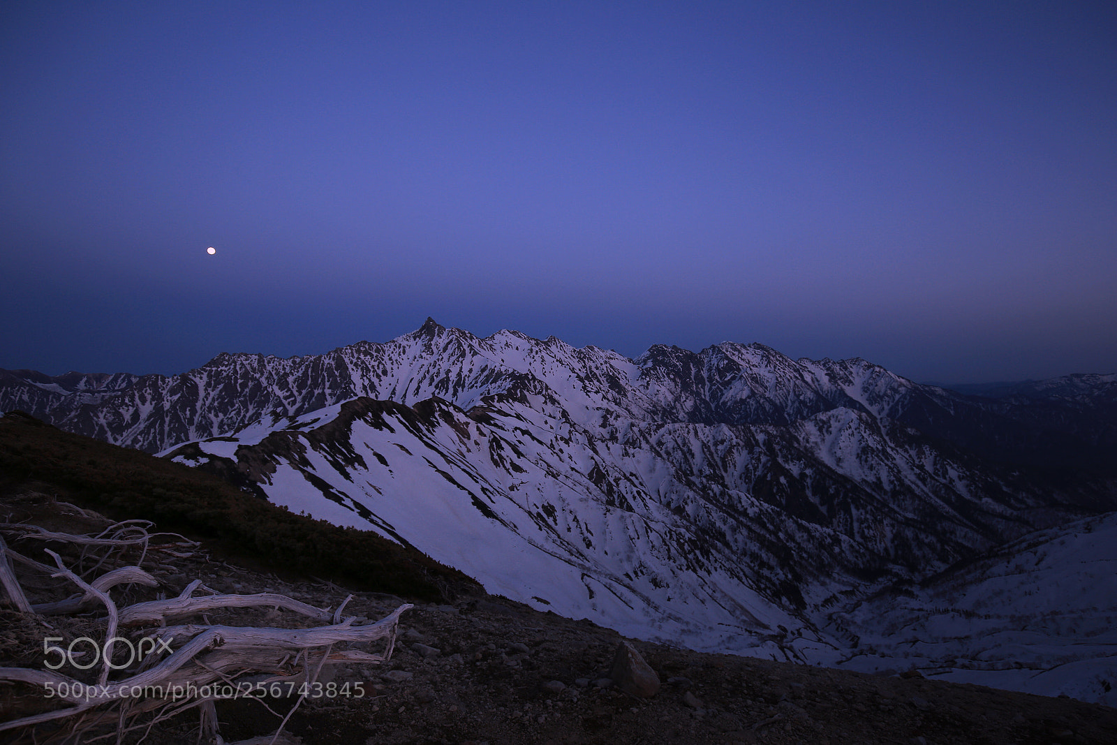 Canon EOS 6D sample photo. Moon and mt.yarigadake photography