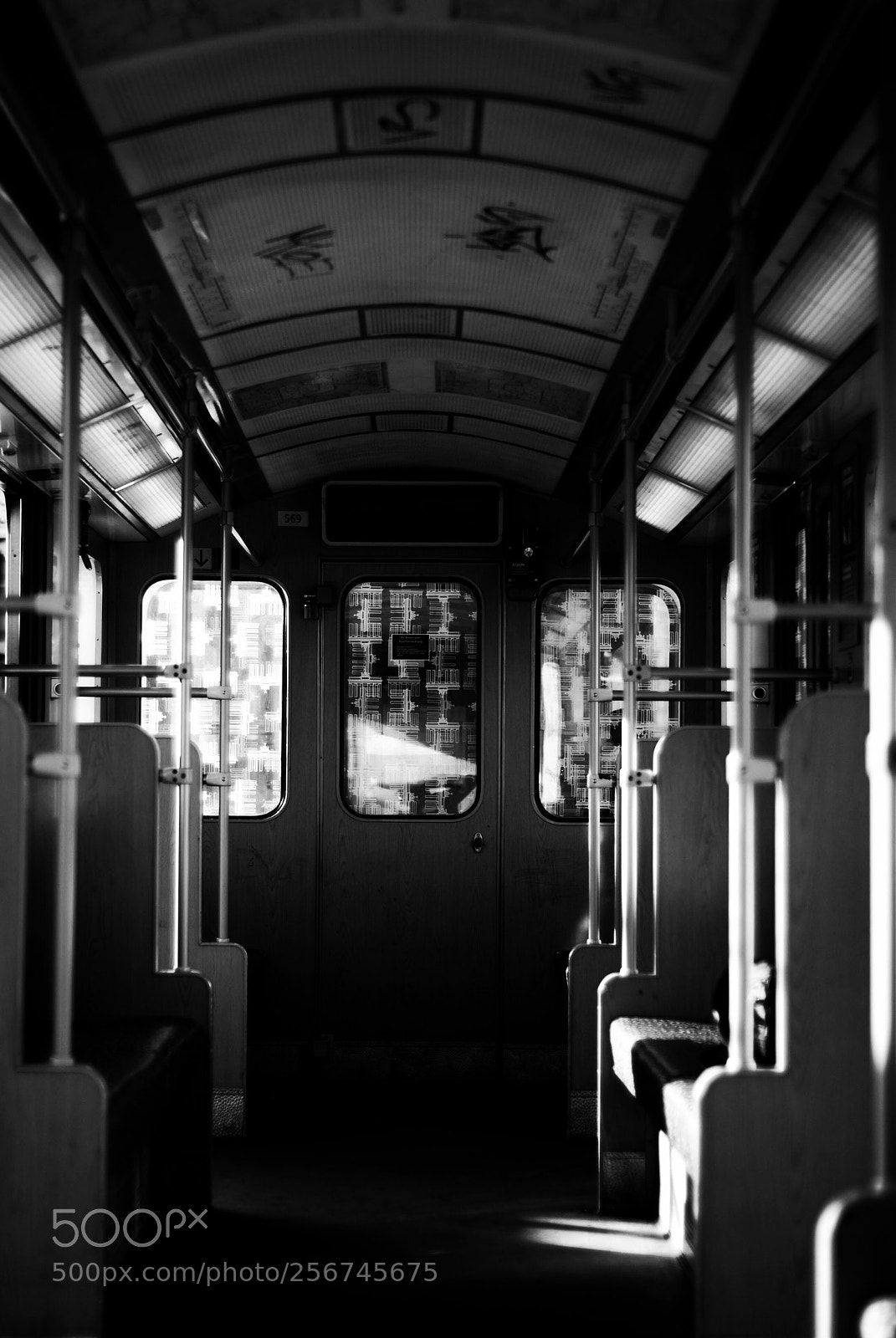Nikon D80 sample photo. Berlin subway photography