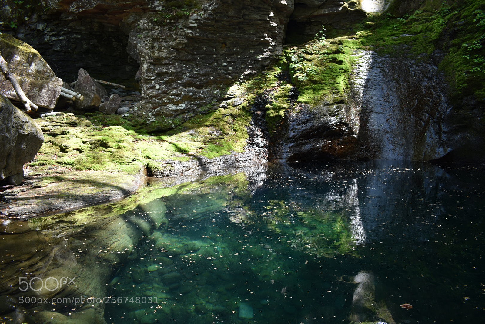 Nikon D3400 sample photo. Hidden place photography
