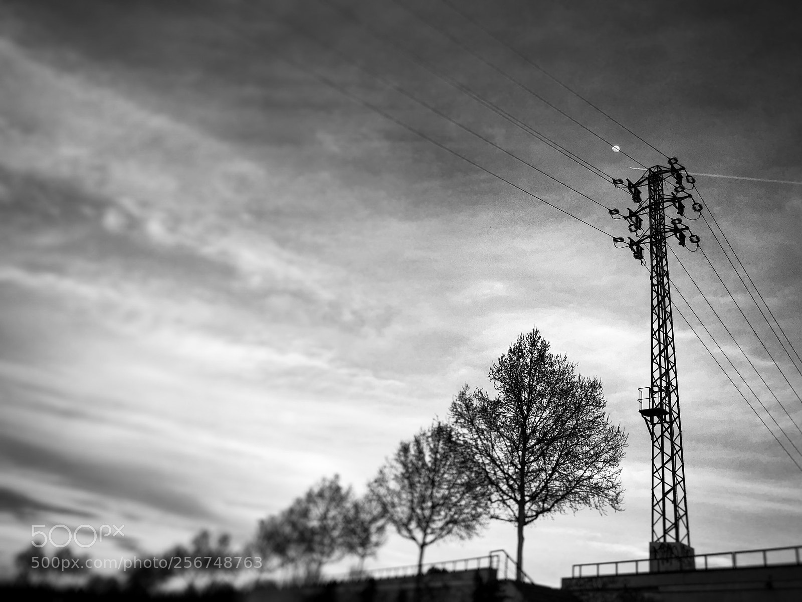 Apple iPhone 8 Plus sample photo. Electricity photography