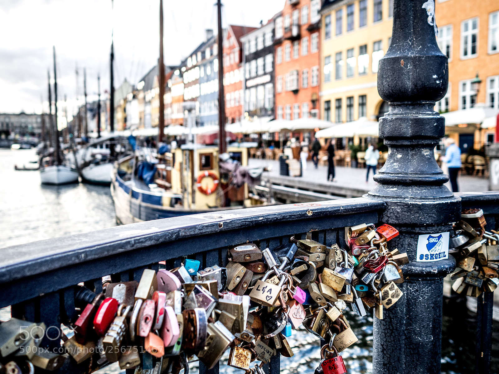 Olympus OM-D E-M10 sample photo. Lock the mess photography