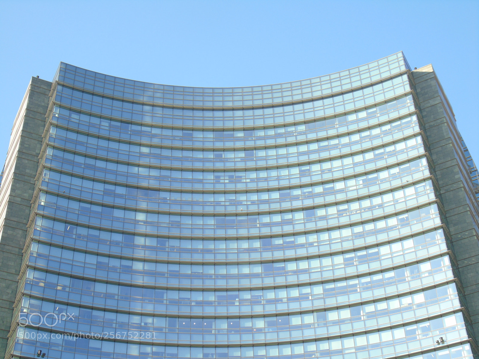 Sony Cyber-shot DSC-H400 sample photo. Cityscape photography