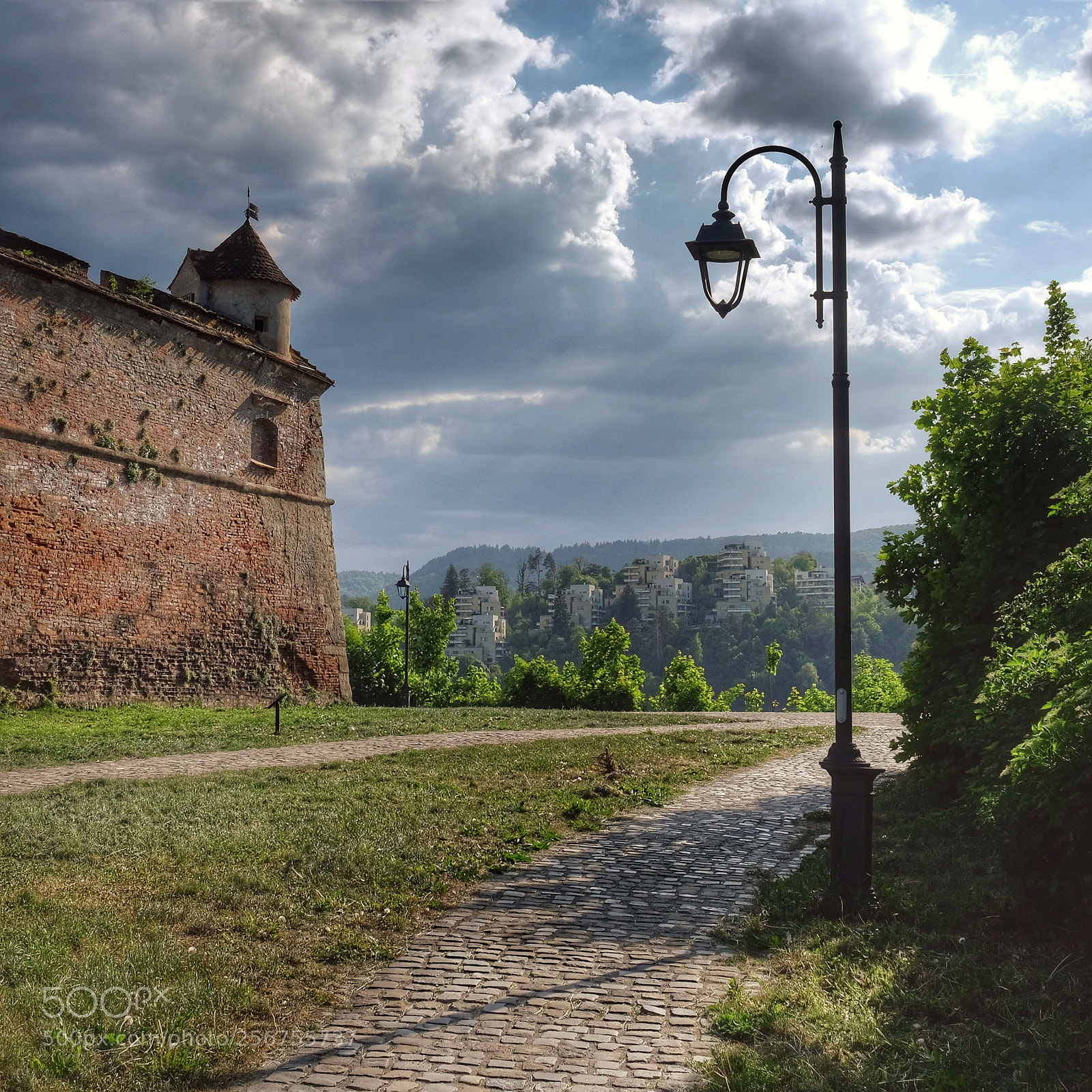Fujifilm X-T1 sample photo. Brașov citadel  photography