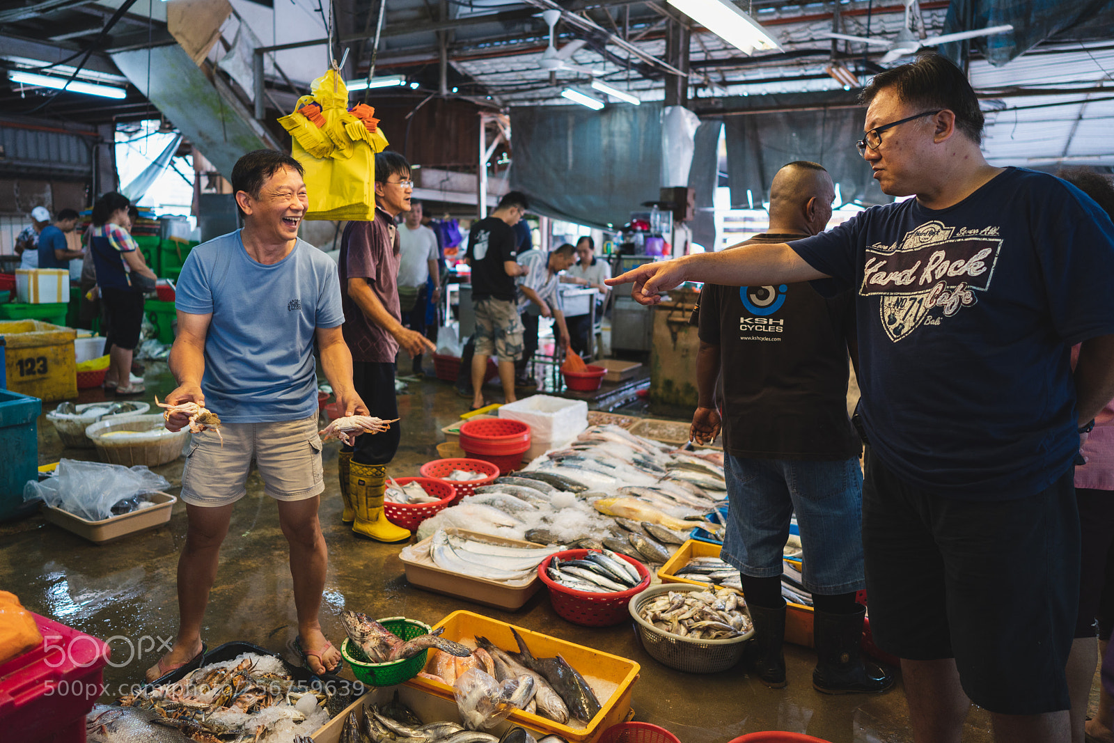 Sony a7R III sample photo. Pontian fish market photography