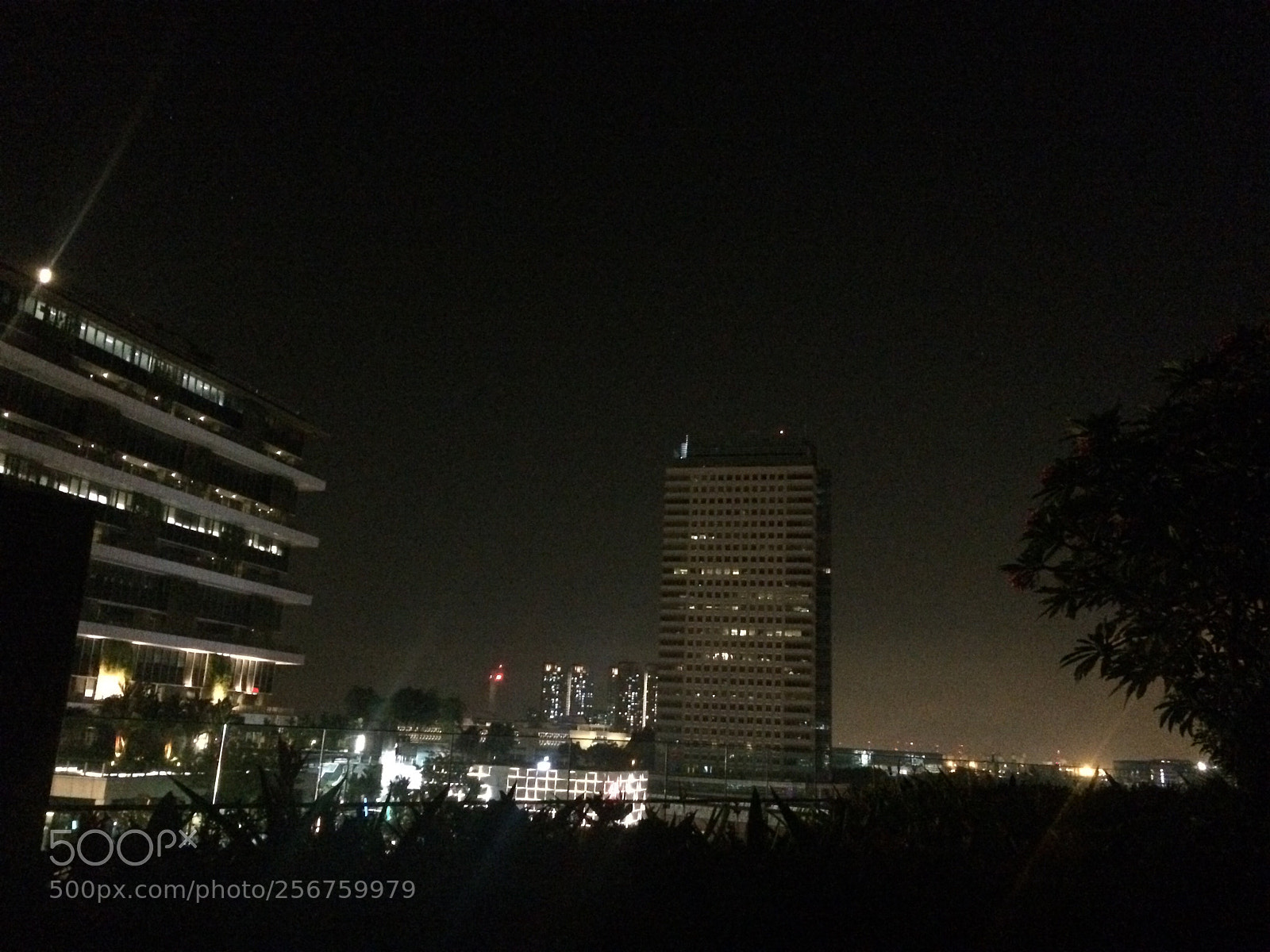 Apple iPhone 5s sample photo. Night cityscape   photography