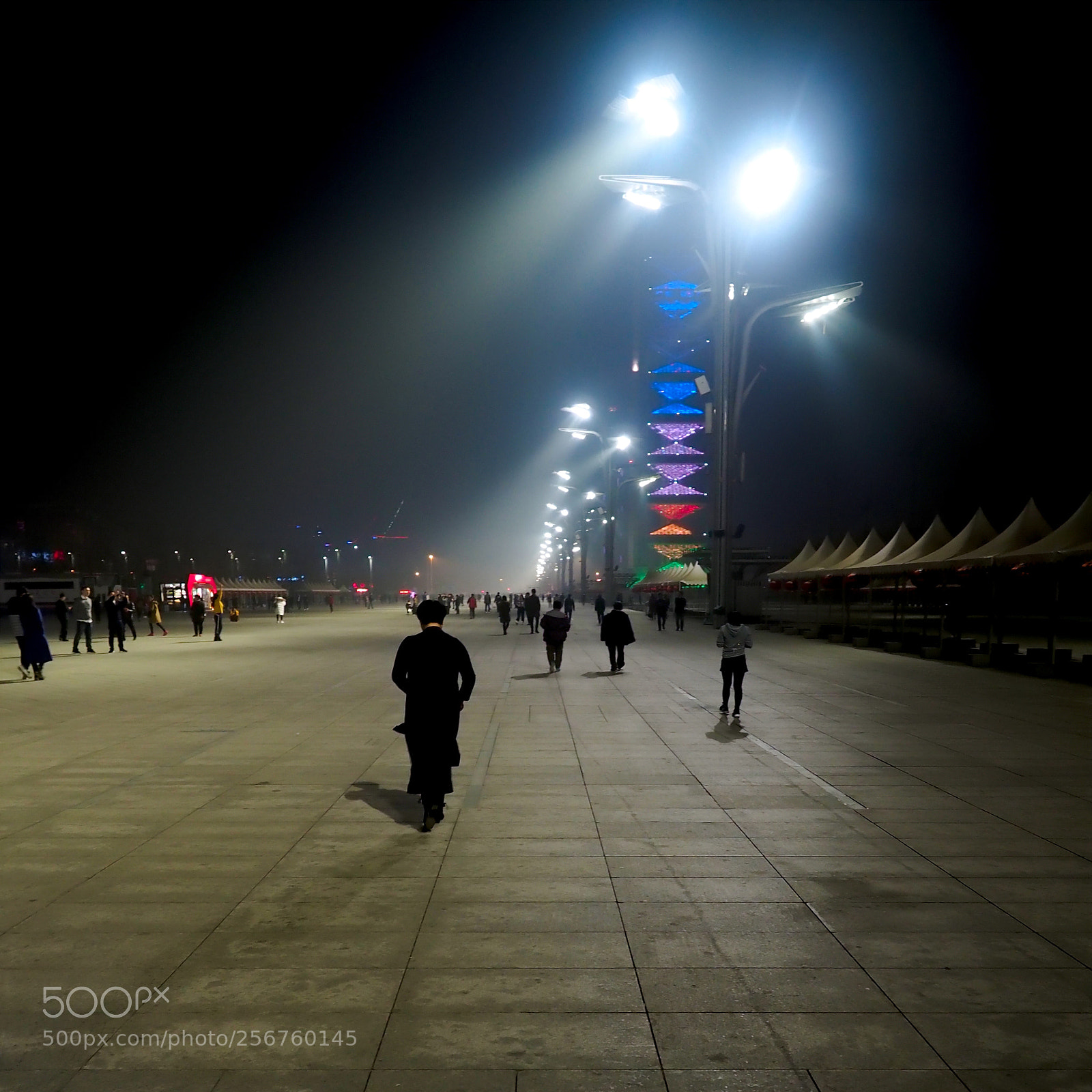 Olympus OM-D E-M5 II sample photo. Misty night, 3.0 photography