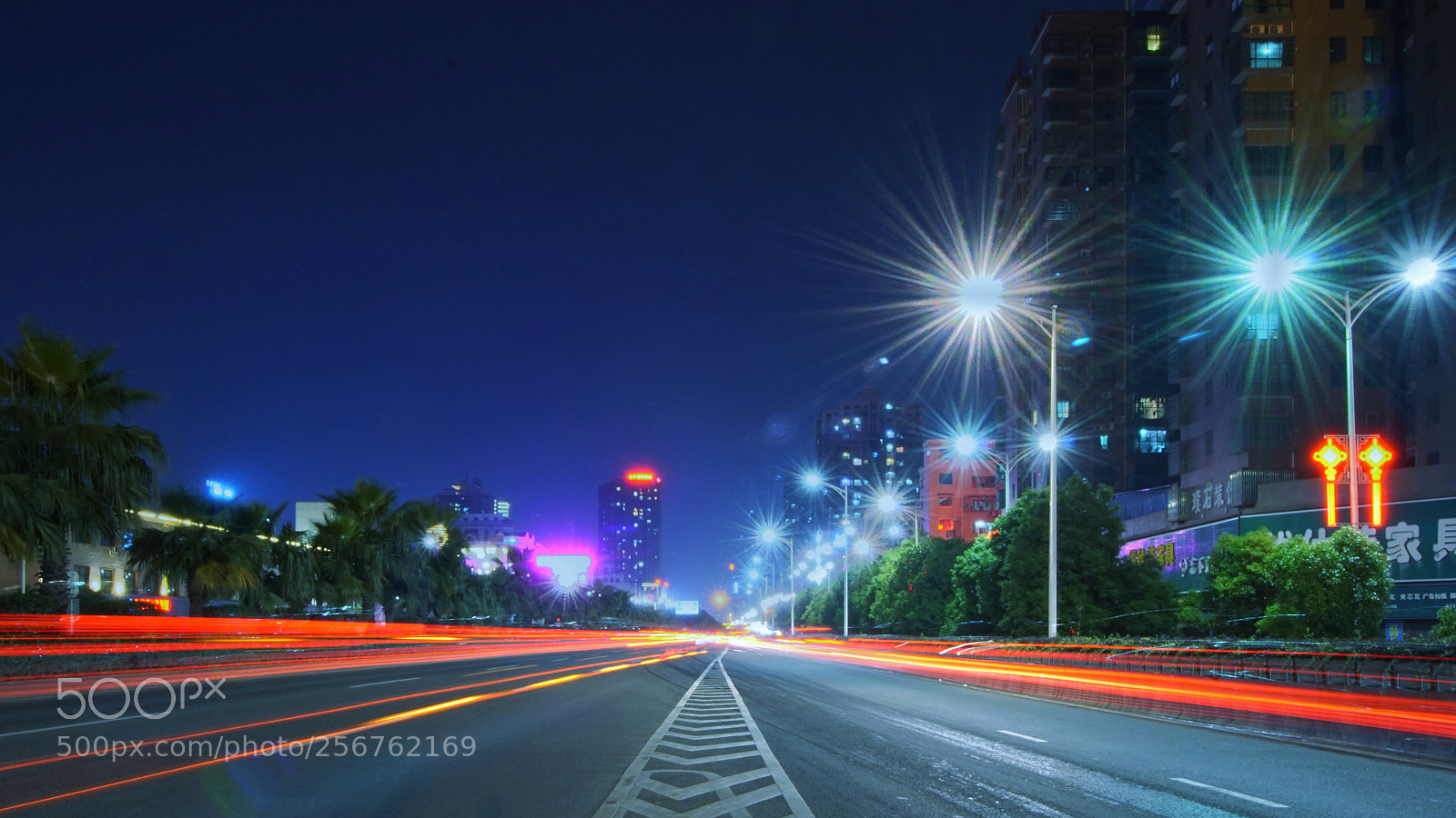 Sony a6000 sample photo. Night photography