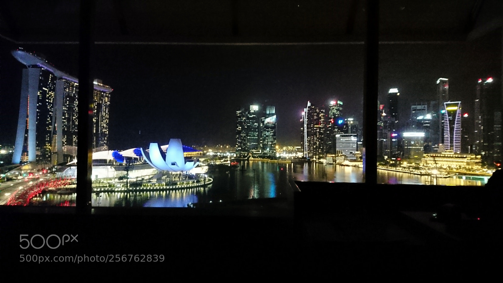 Sony Xperia XZ sample photo. A room with a photography