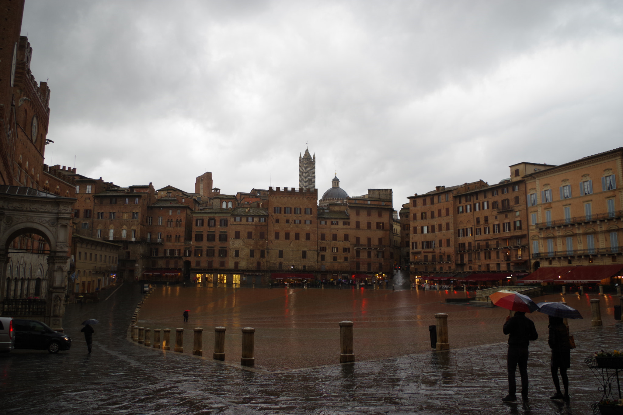 smc PENTAX-DA L 18-50mm F4-5.6 DC WR RE sample photo. Do not get wet in siena photography