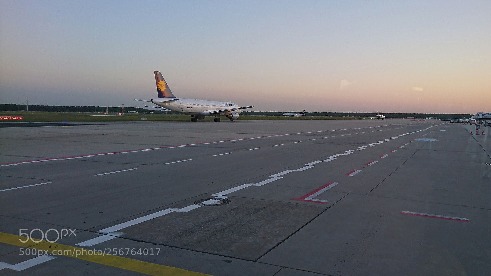Sony Xperia XZ sample photo. Take off in 10 photography