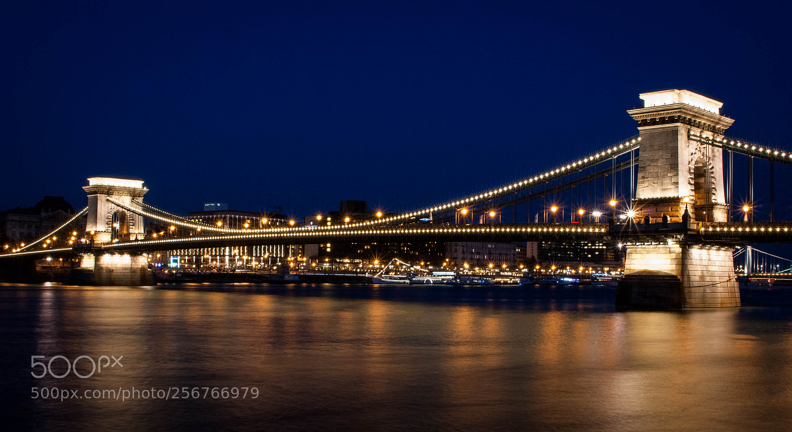 Sony Alpha DSLR-A200 sample photo. Chaine bridge. photography
