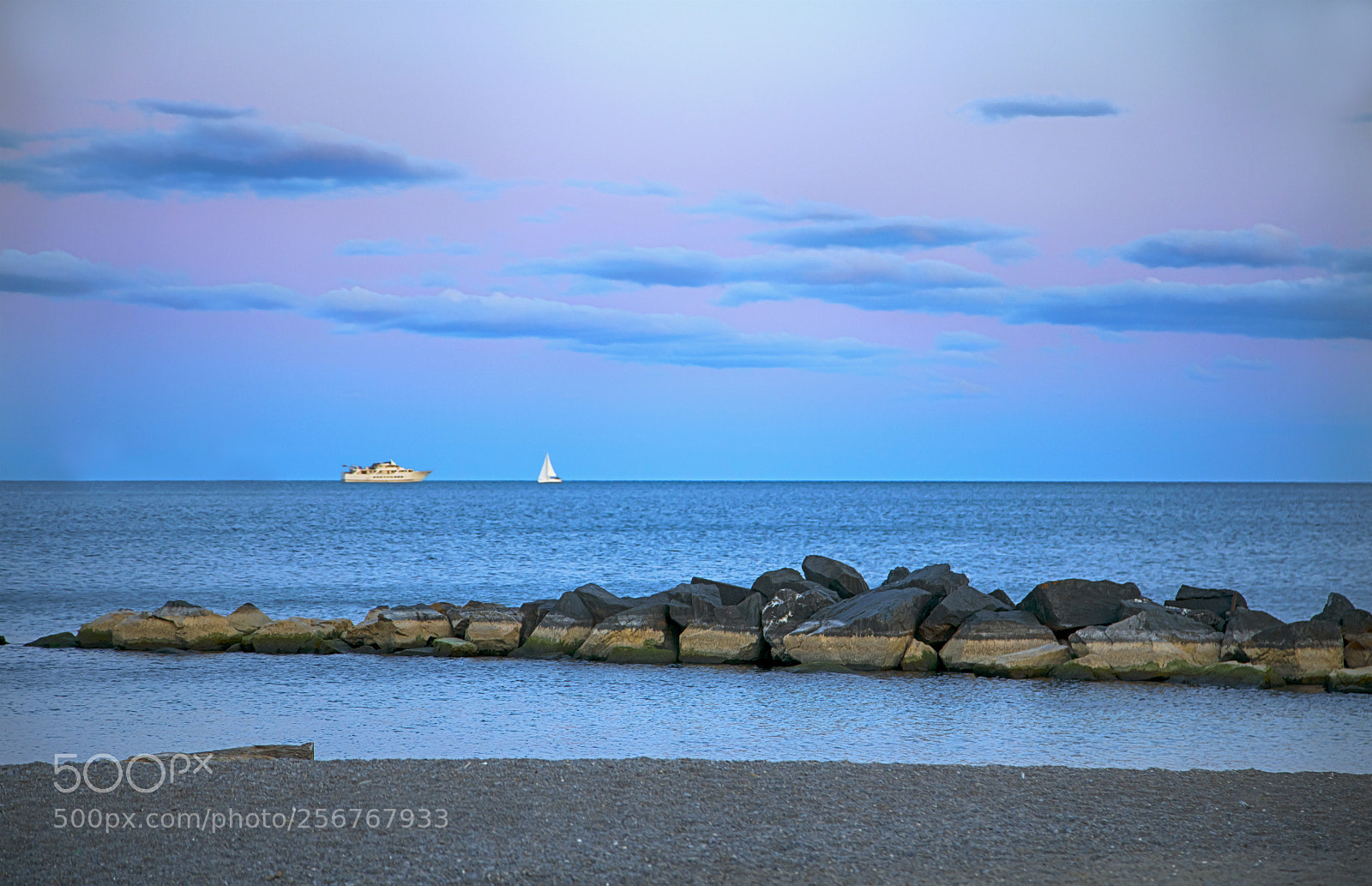 Canon EOS 5D Mark IV sample photo. Ontario lake, toronto, canada photography