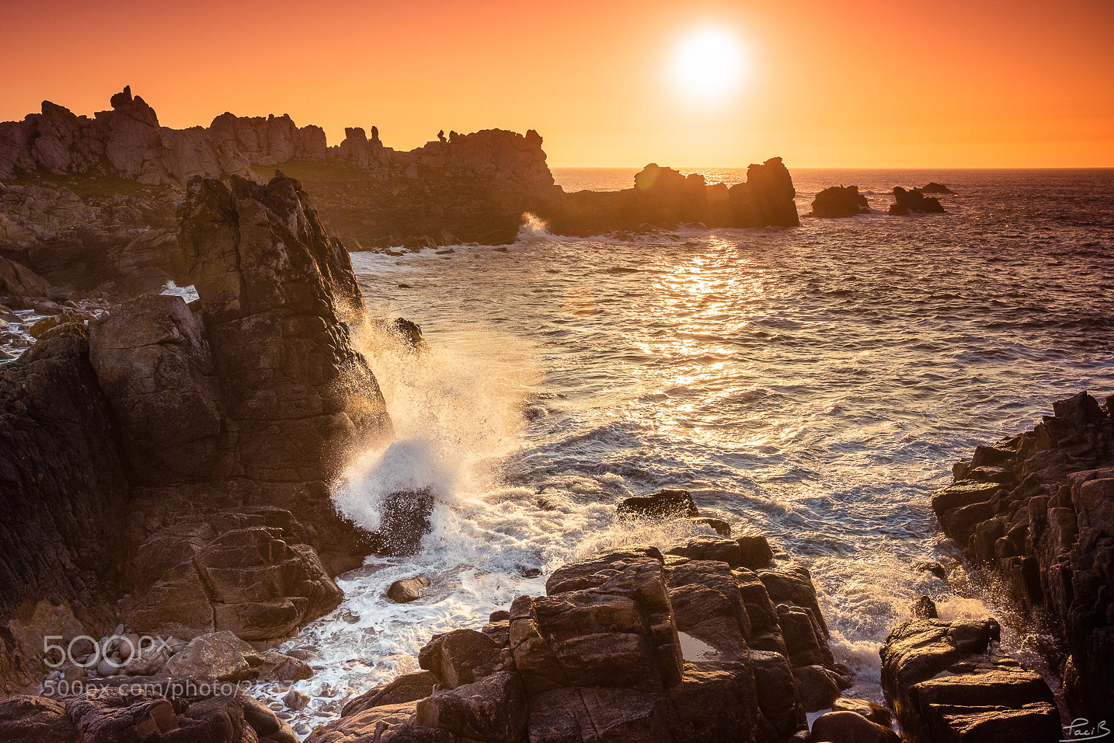 Canon EOS 5D Mark IV sample photo. Sunset in ouessant photography