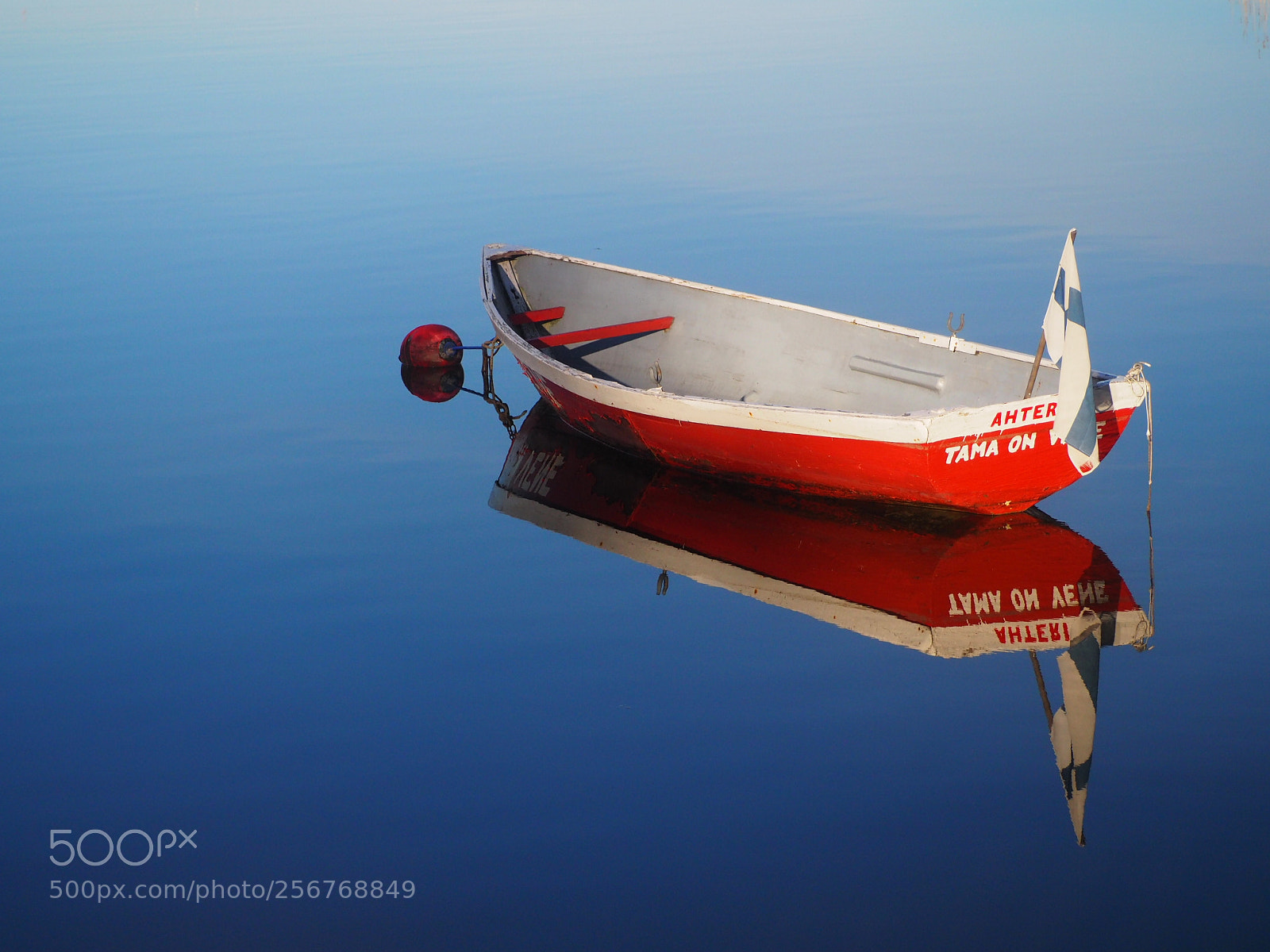 Olympus OM-D E-M10 II sample photo. Calm morning photography