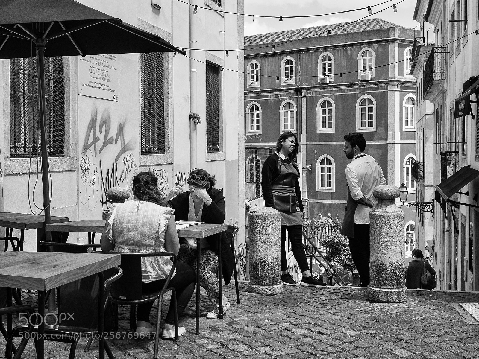 Olympus OM-D E-M5 sample photo. Waiters and customers photography