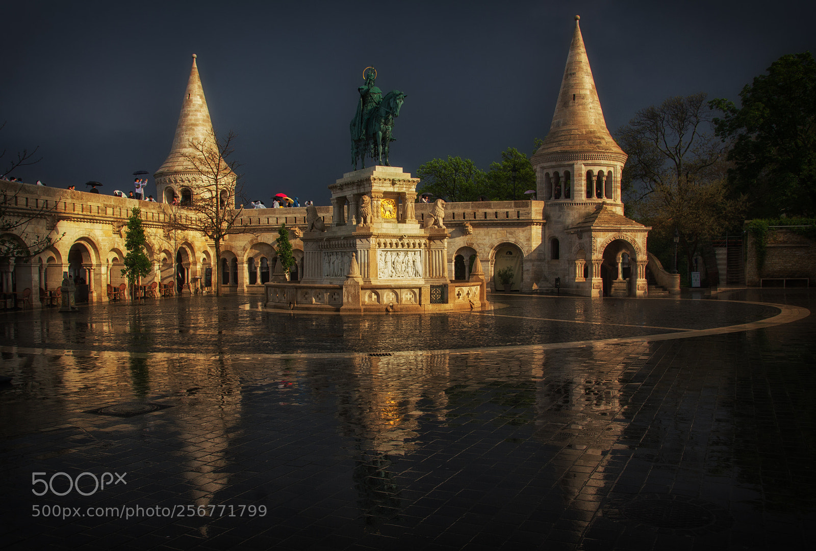 Canon EOS 550D (EOS Rebel T2i / EOS Kiss X4) sample photo. Fisherman's bastion | natural mirror photography