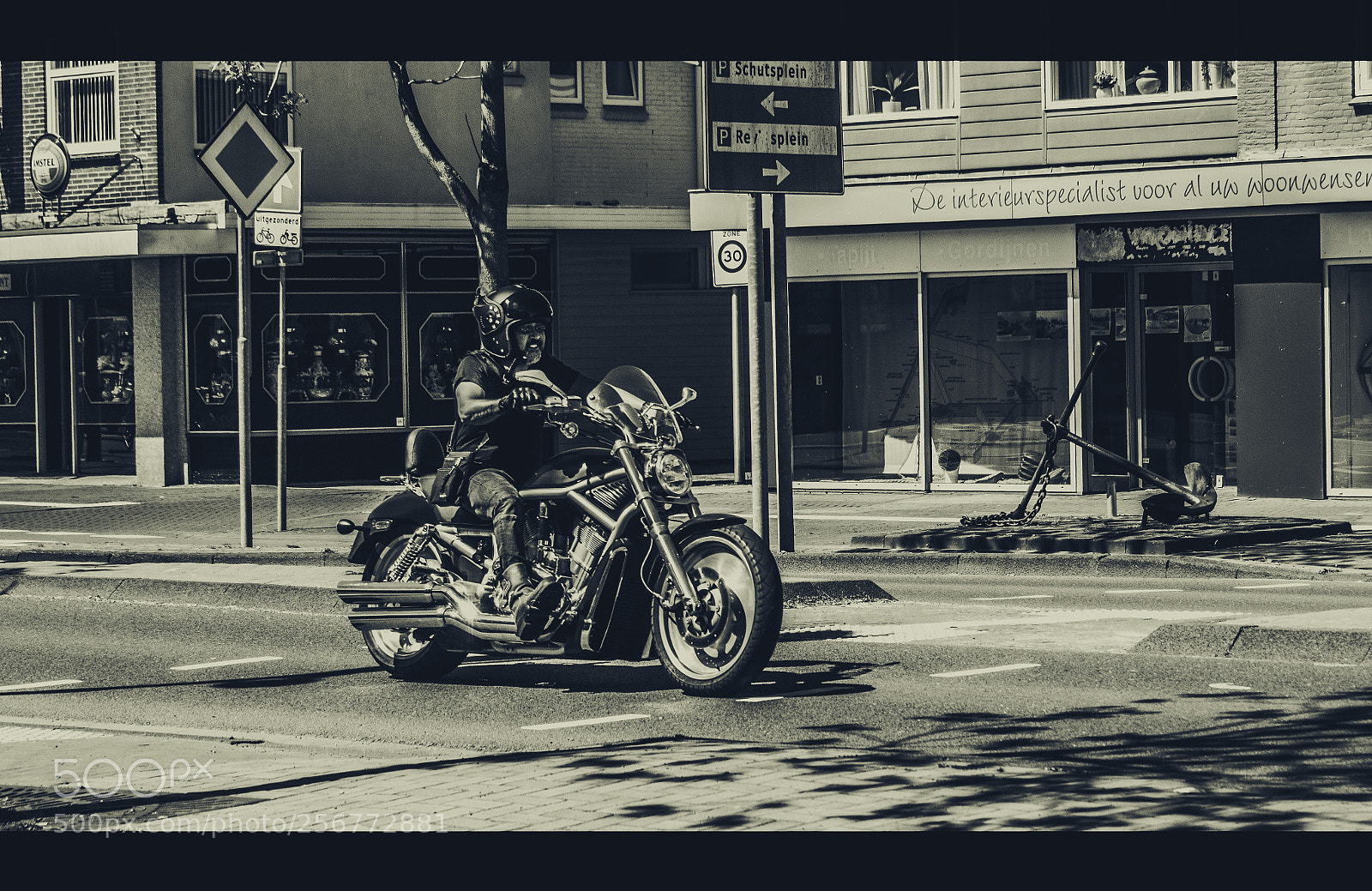 Olympus OM-D E-M10 III sample photo. Easy rider photography