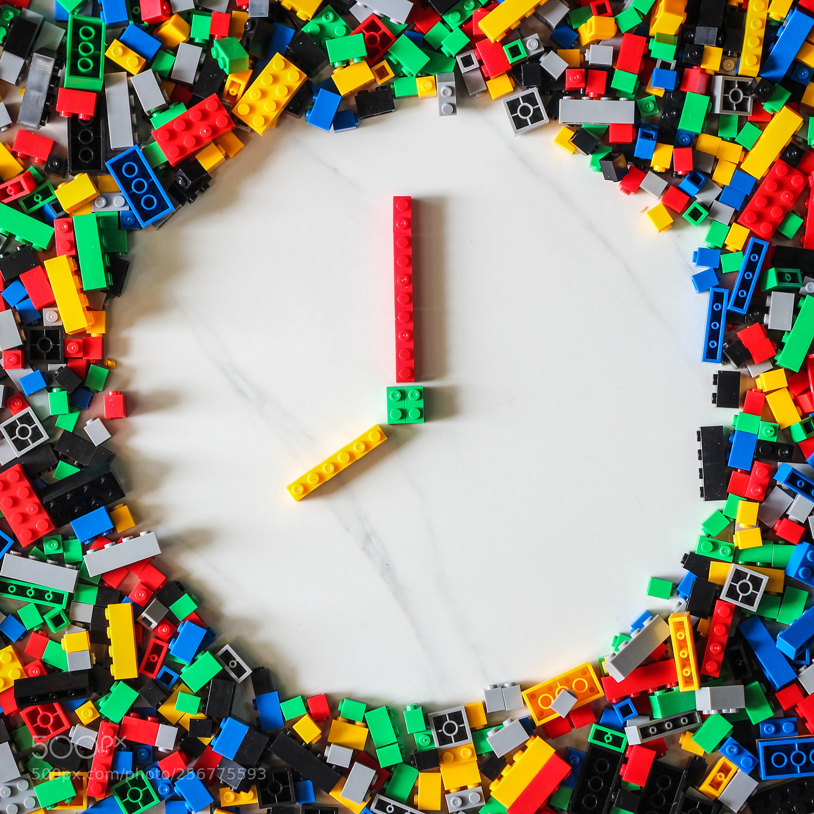Canon EOS 600D (Rebel EOS T3i / EOS Kiss X5) sample photo. Clock toy construction background photography