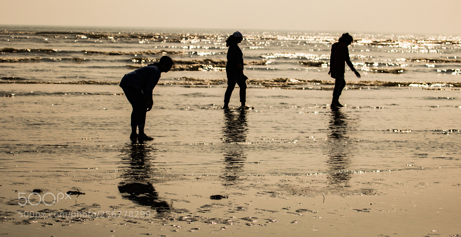 Canon EOS 750D (EOS Rebel T6i / EOS Kiss X8i) sample photo. Tourists! balasore odisha india photography