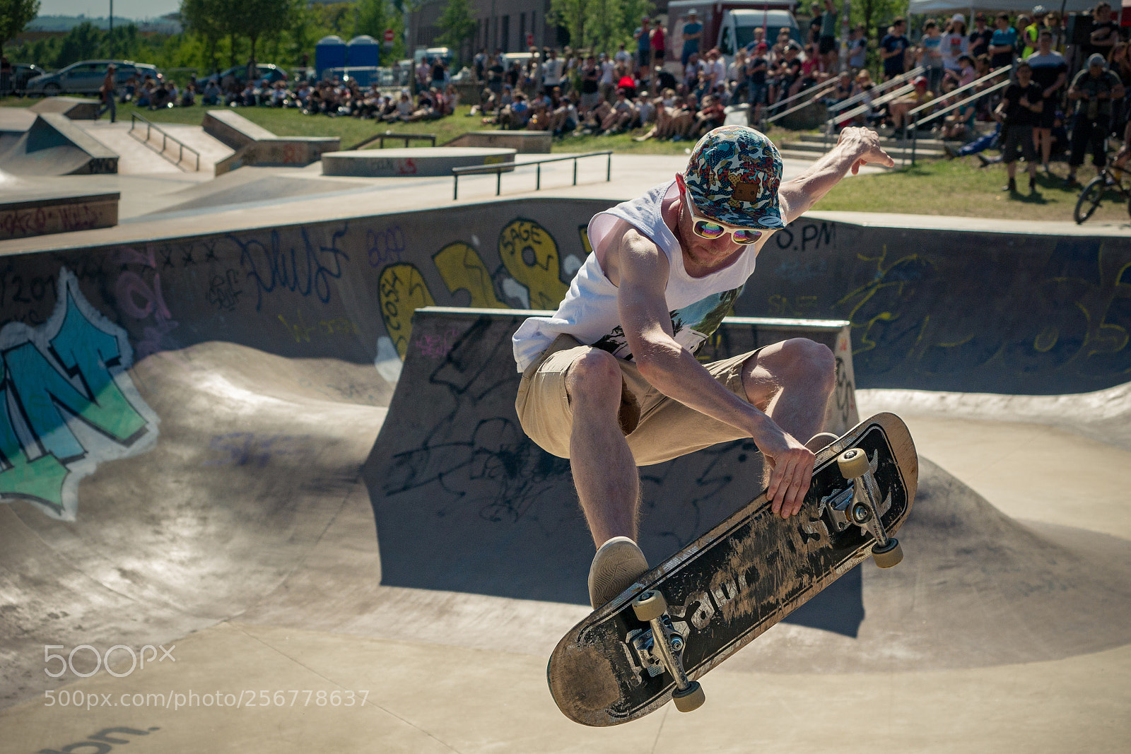 Panasonic Lumix DMC-G85 (Lumix DMC-G80) sample photo. Air skateboarding. photography