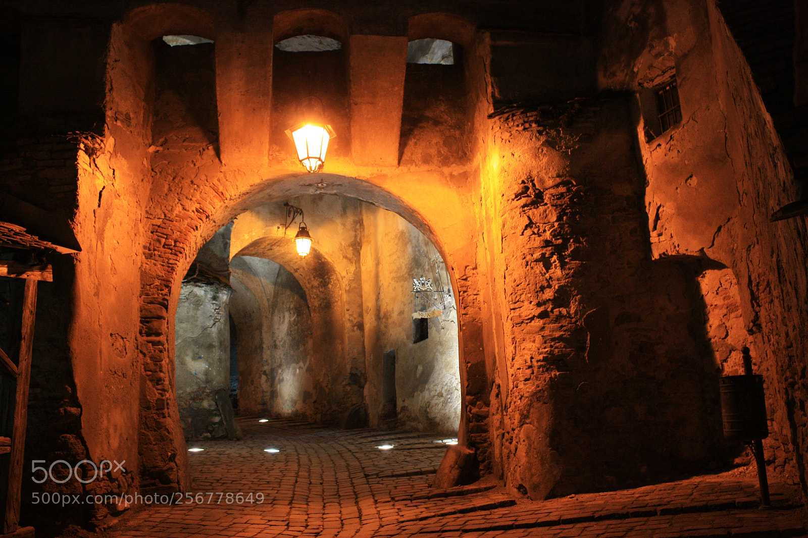 Canon EF-S 18-55mm F3.5-5.6 IS sample photo. Castle photography