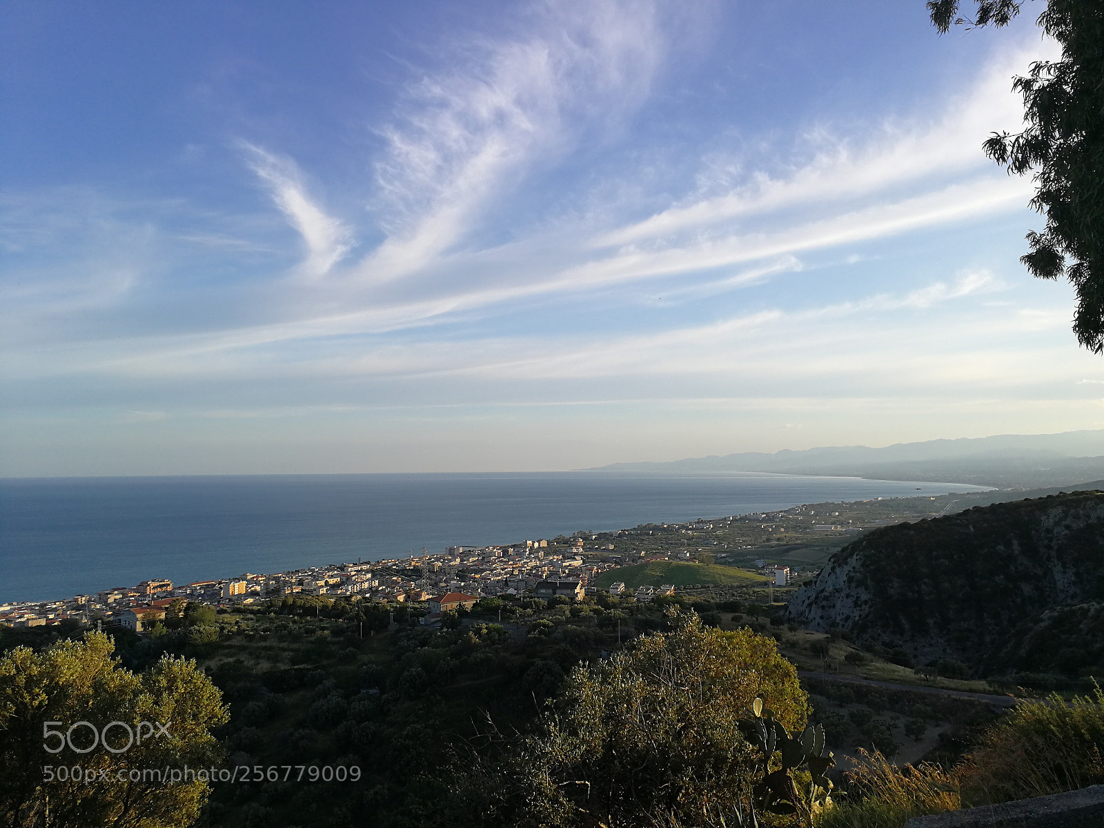 HUAWEI P10 sample photo. Roccella ionica - italy photography