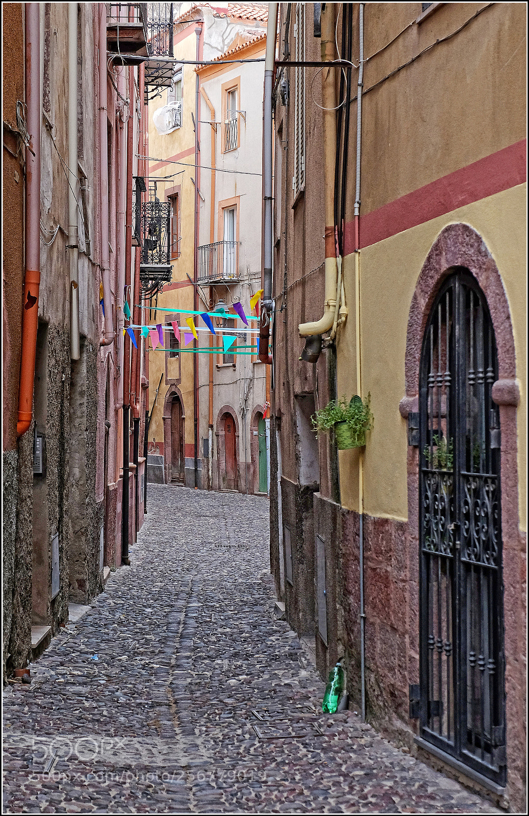 Fujifilm X-T1 sample photo. Streets of sardinia photography