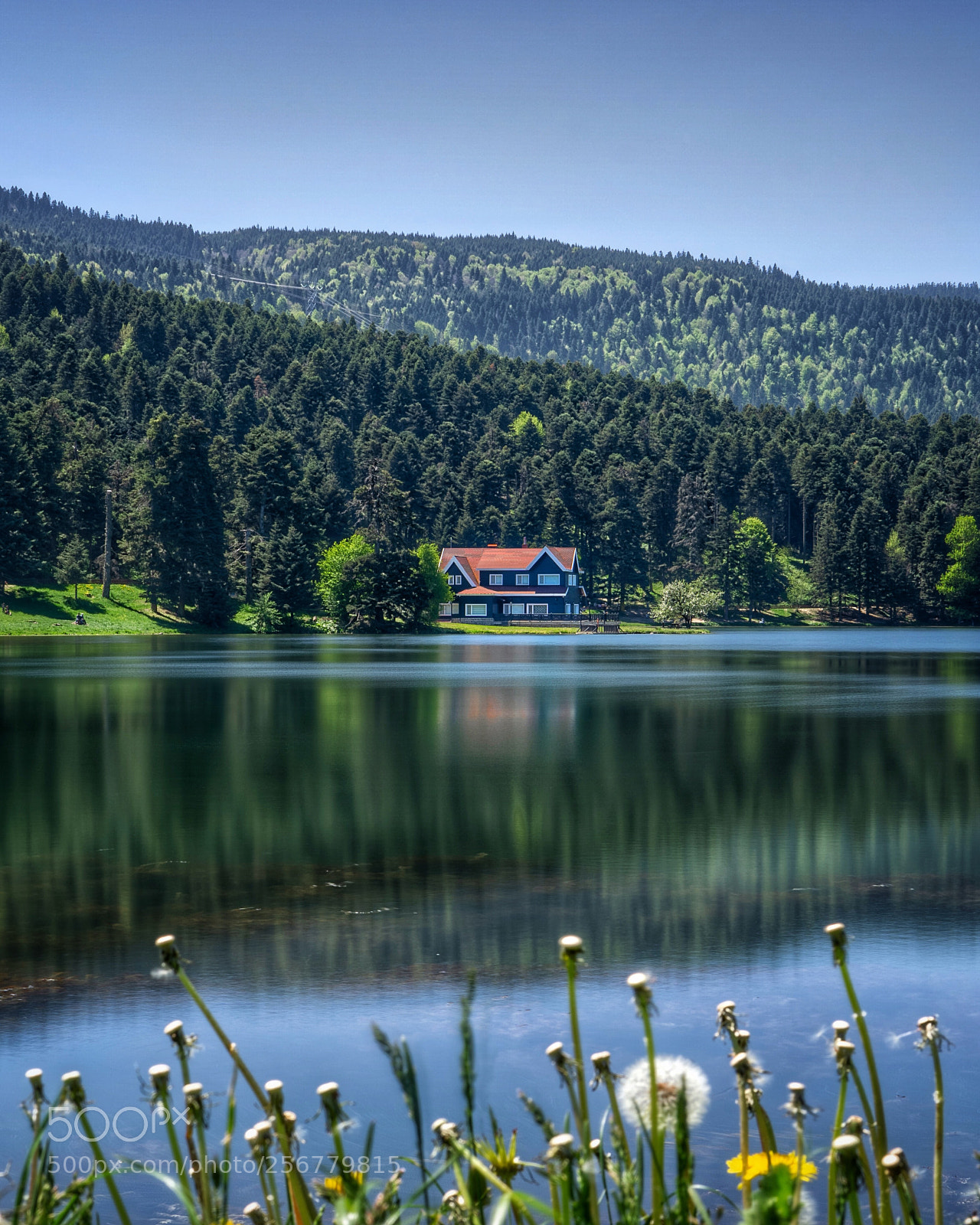 Sony a6000 sample photo. Lakeside house photography