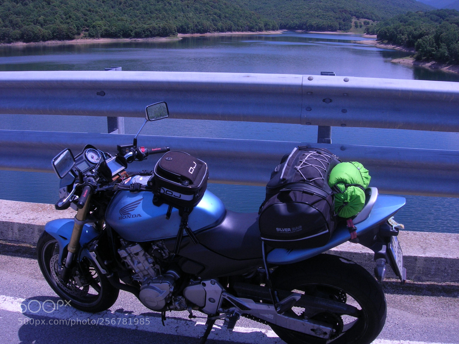 Nikon E5900 sample photo. Lake & bike photography