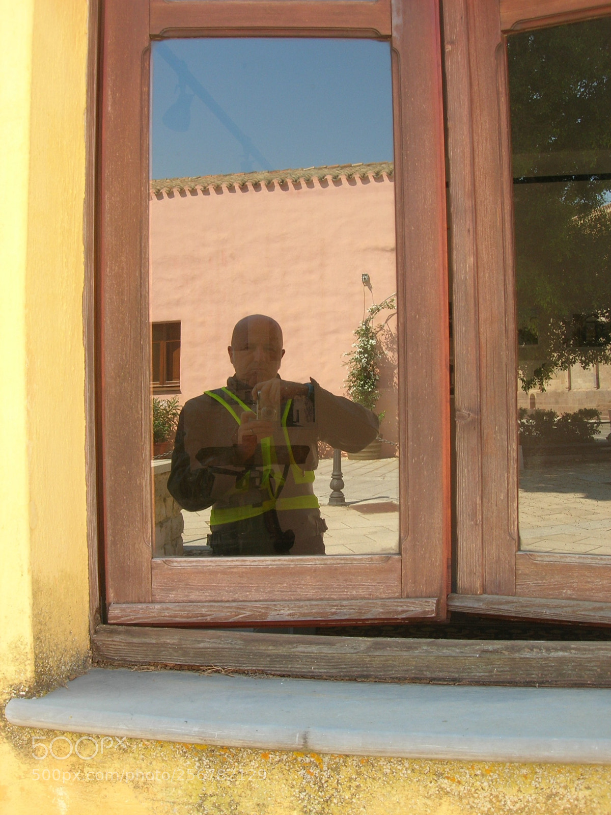 Nikon E5900 sample photo. Window biker photography