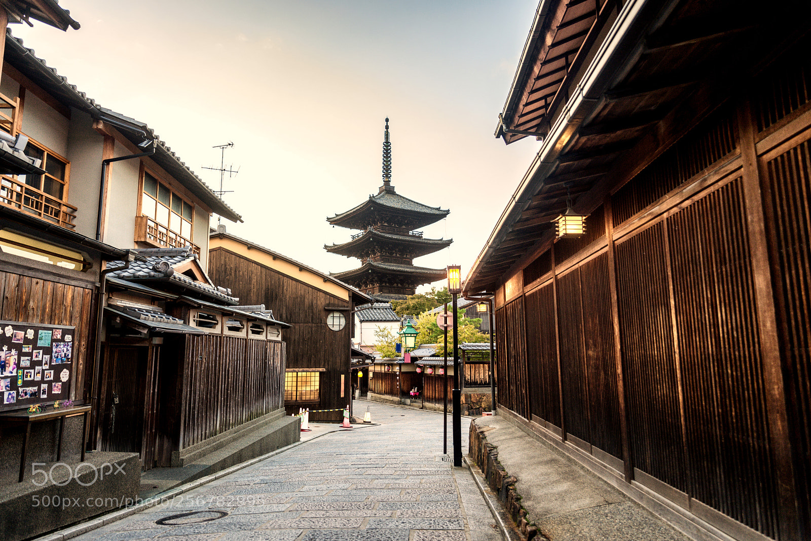 Nikon D610 sample photo. Yasaka pagoda and sannen photography