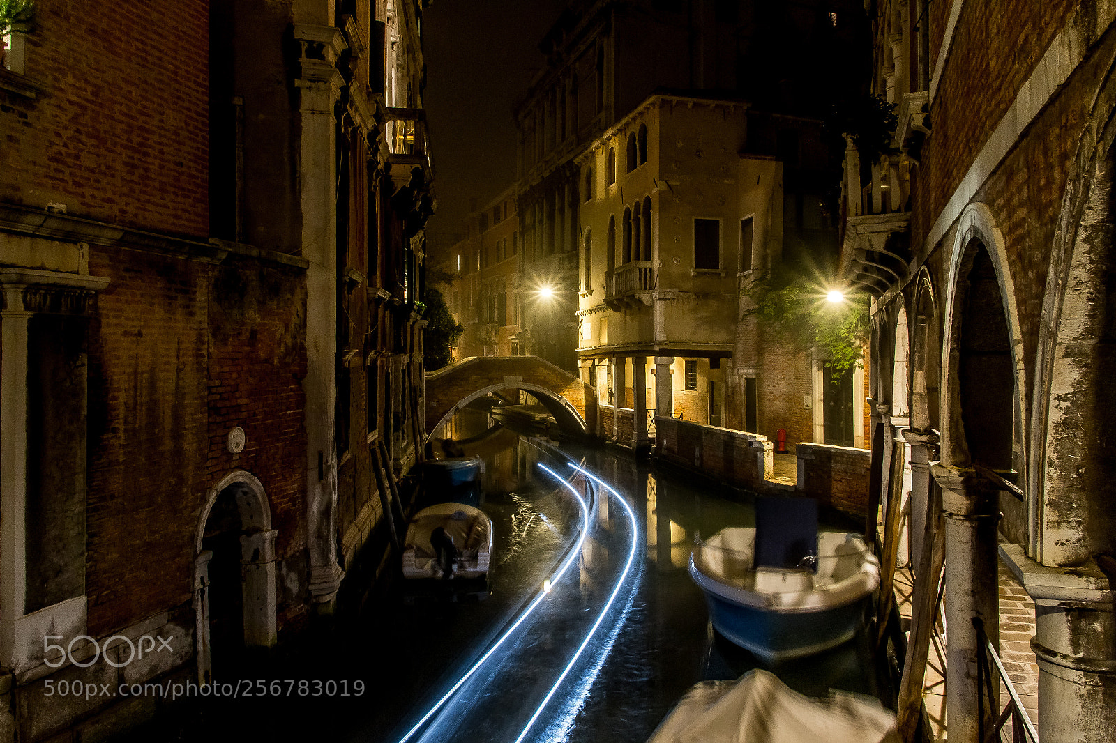 Canon EOS 70D sample photo. Lighttrails photography