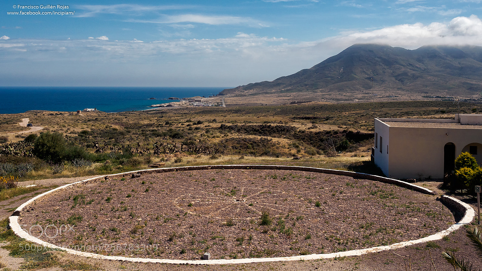 Olympus OM-D E-M5 II sample photo. A view of los photography