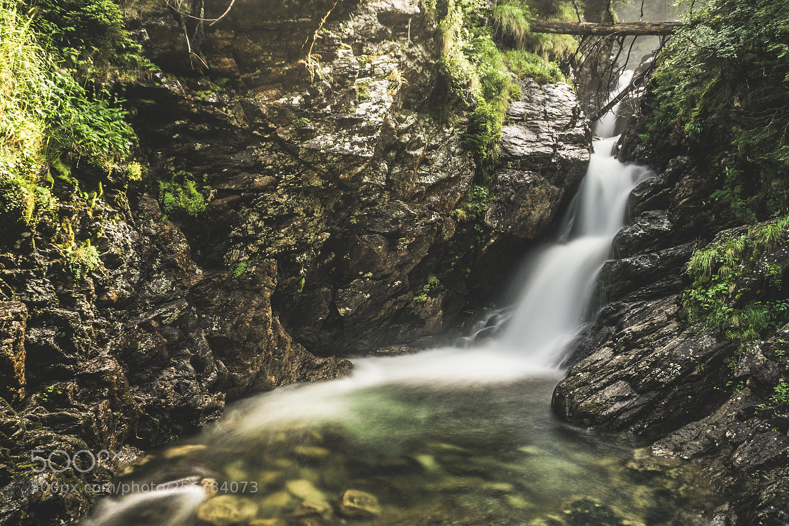 Sony a6000 sample photo. Hidden waterfall photography